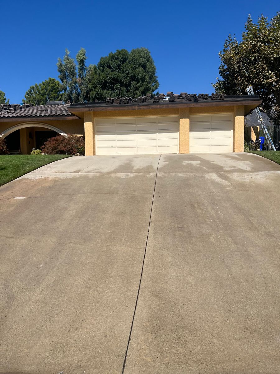 Driveway and Sidewalk Cleaning for Reliable Powerwash & Property Services in Norco, CA