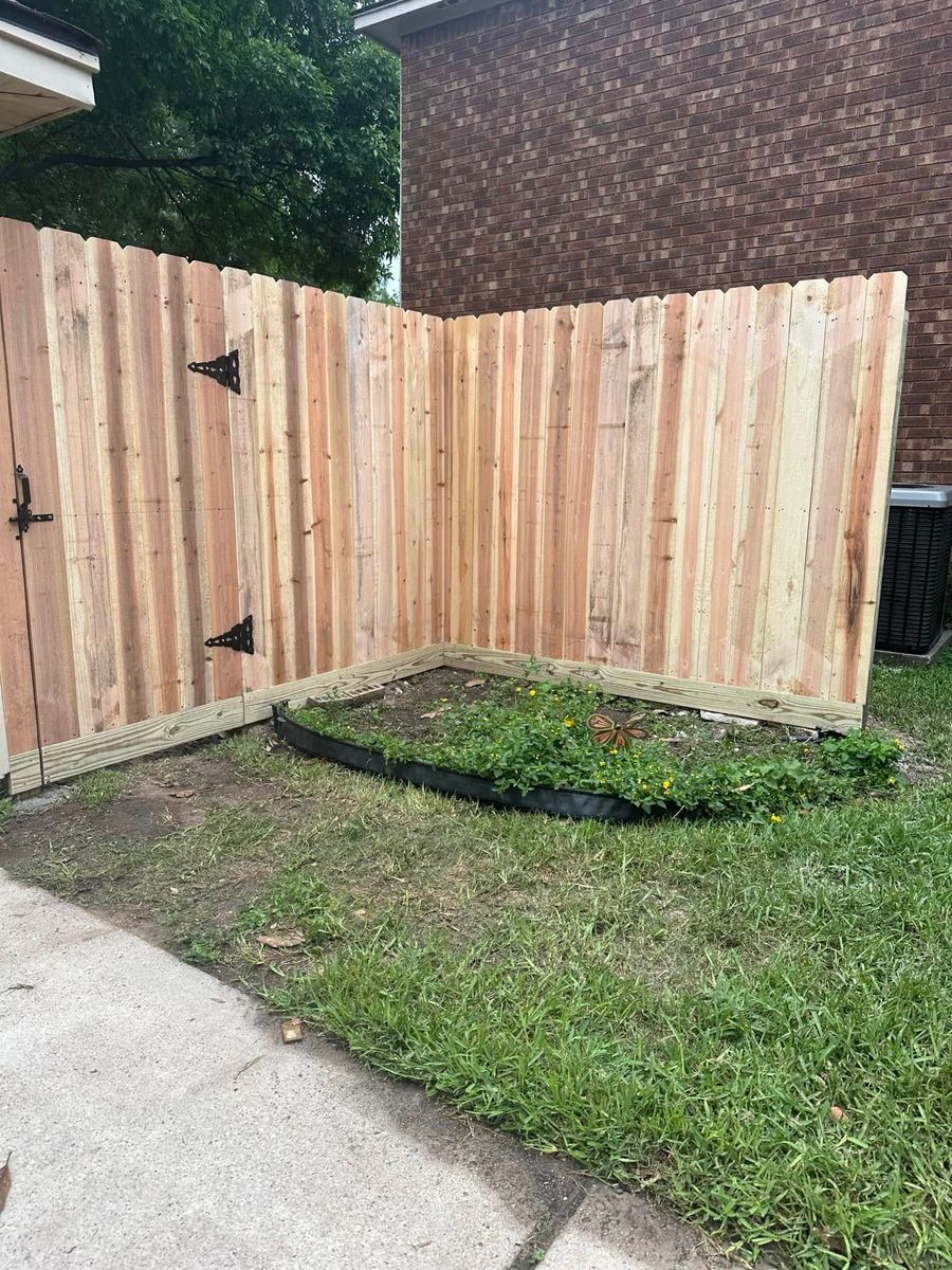 Fence Repair for Fenceline Systems in Channelview, TX