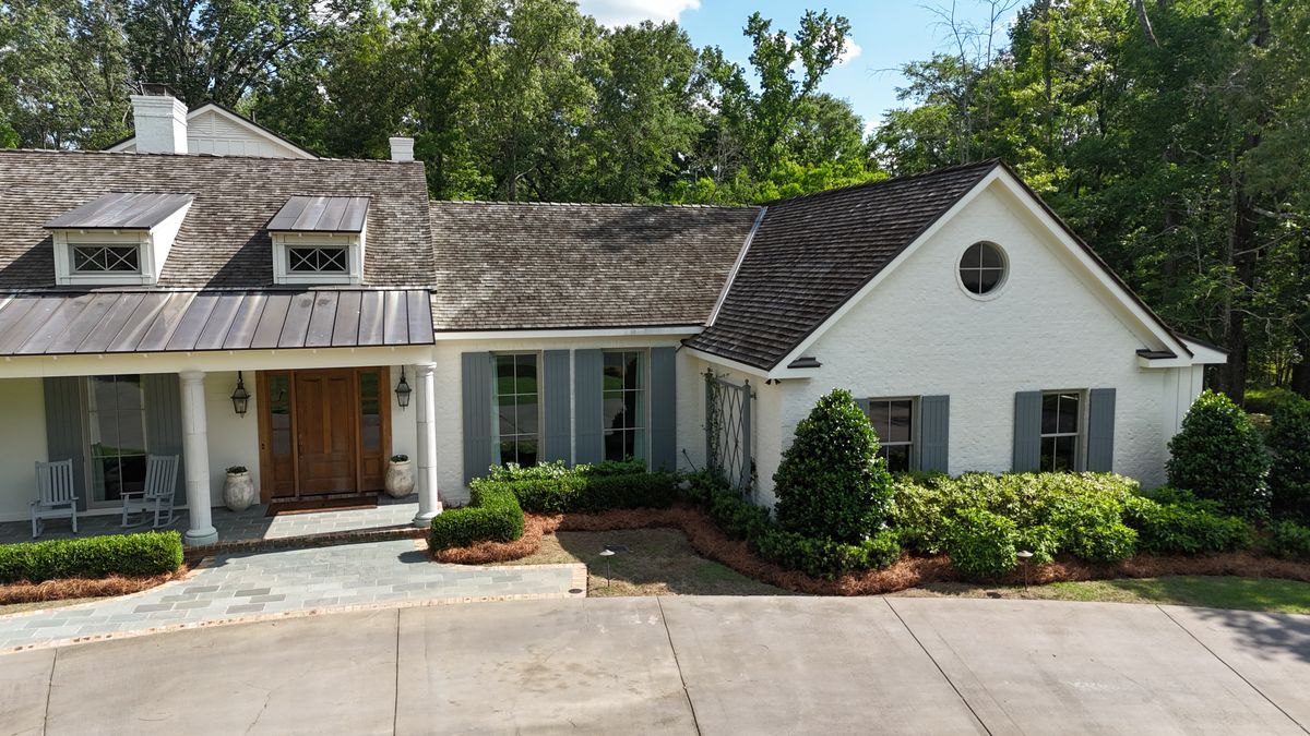 Mulch Installation for Amis Lawn and Landscape, LLC in Clinton, MS