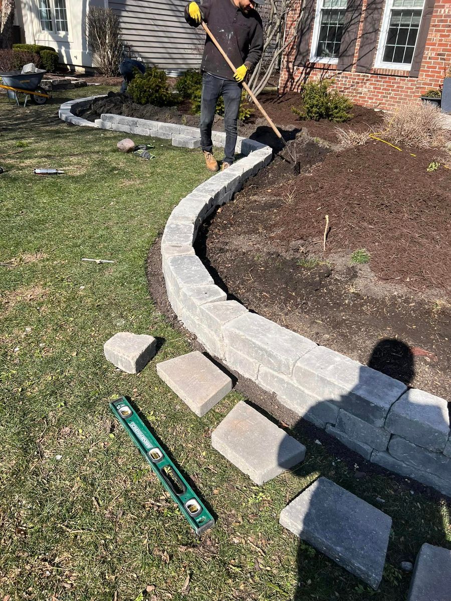 Retaining Wall Construction for R&L Deluxe Landscaping in Hanover Park, IL