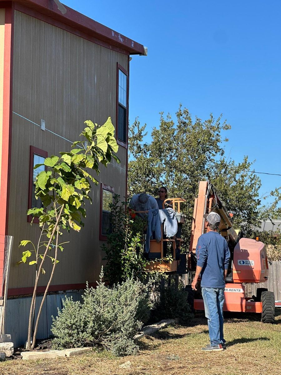 Pressure Washing for R E Tanner Home Improvement in Buckholts, TX