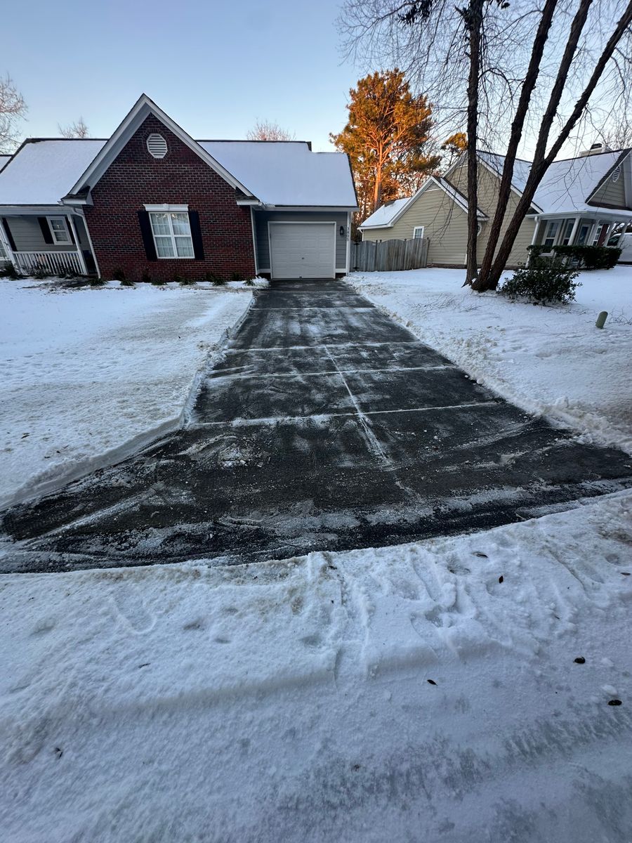 Snow Removal and Ice Management for Kyle's Lawn Care in Kernersville, NC