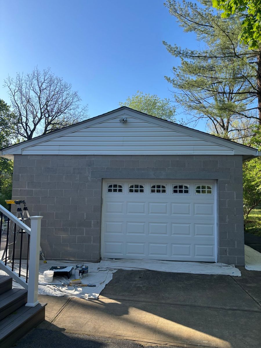 Exterior Painting for Freshlook Painting LLC in Springfield, PA