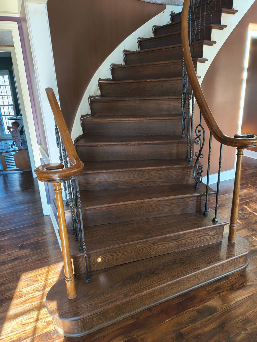 Hardwood Staircase for Kastor Custom Flooring & Carpentry in Kansas City, MO