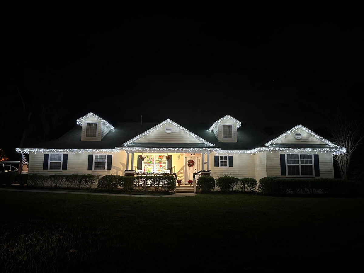 Holiday Lighting for Browne’s Yard Creations in Fruitland Park, FL
