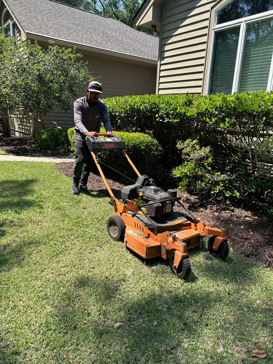 Full Maintenance for George’s Hardscape  in Bluffton, SC