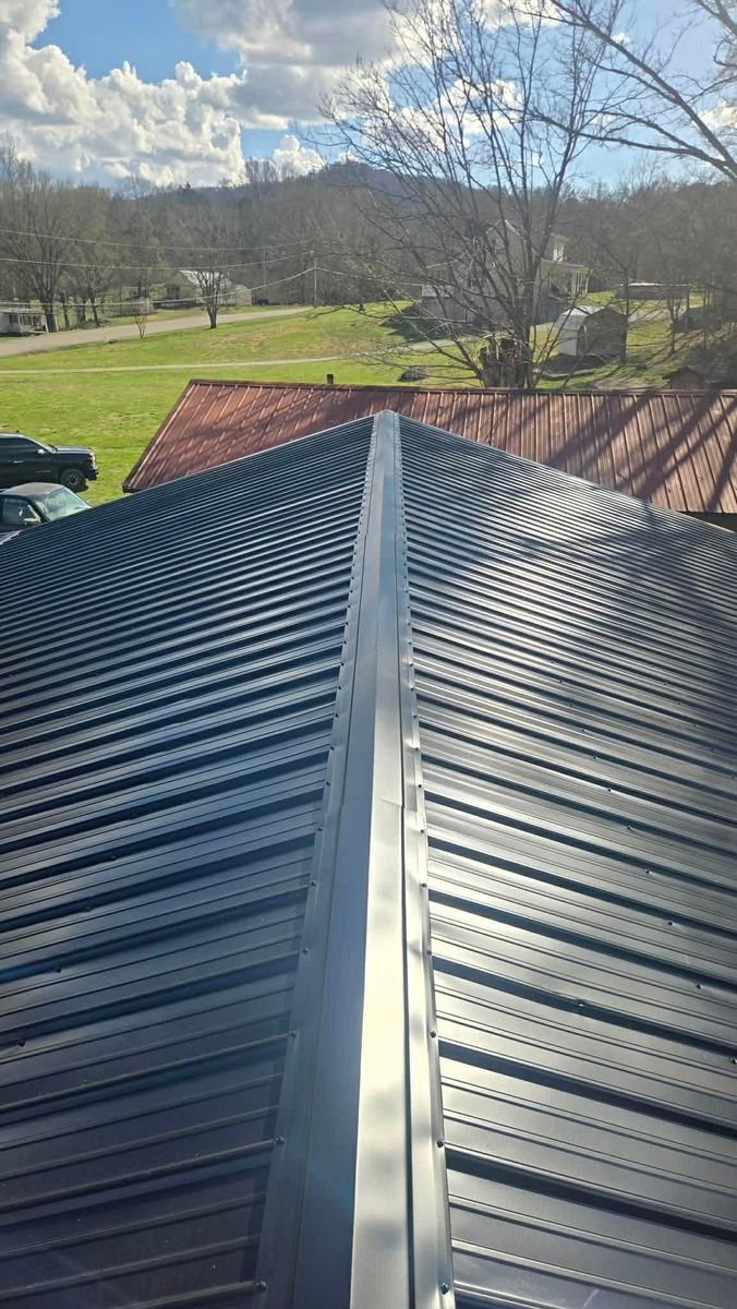Shingle Roofing systems for KY Gutter Pro & Specialty Roofing Systems in Monticello, KY