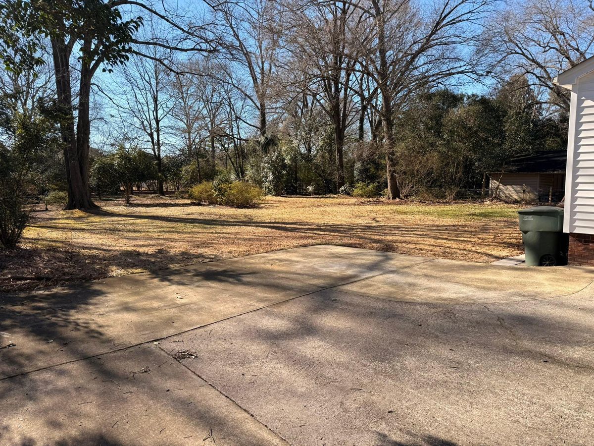 Fall Clean Up for America's Top Pick Lawn & Landscaping in Gastonia, NC