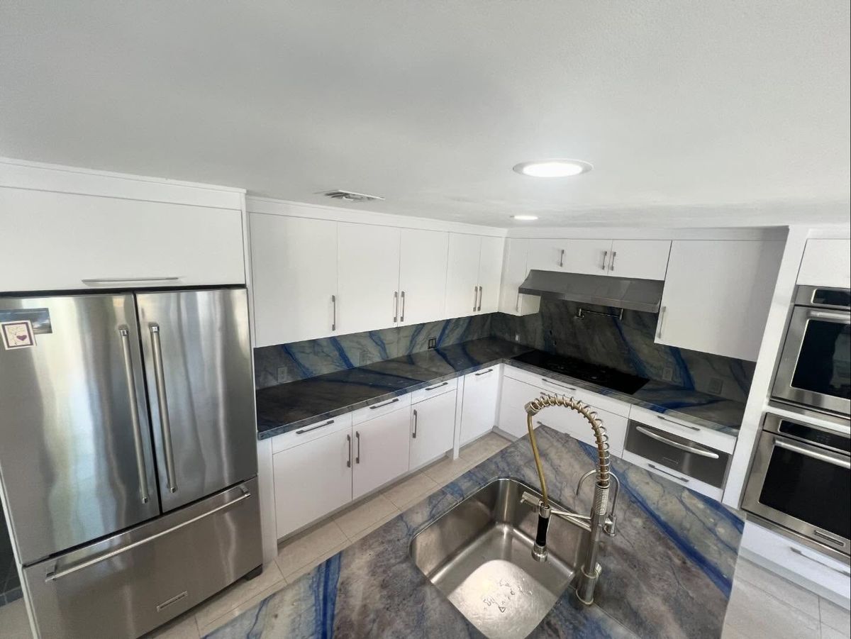 Kitchen and Cabinet Refinishing for J & J Refinishing in Fort Lauderdale,  FL