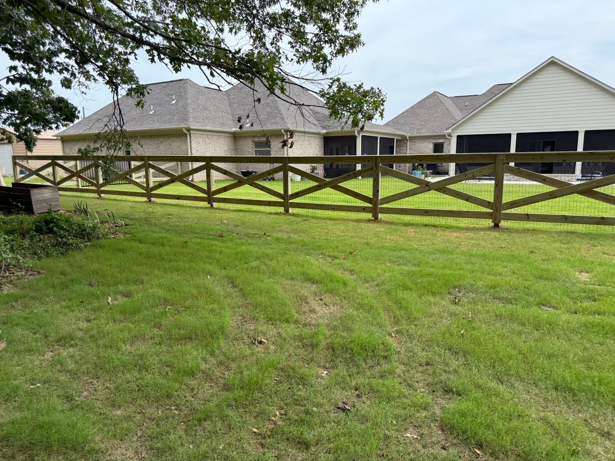 Fence Installation for Manning Fence, LLC in Hernando, MS