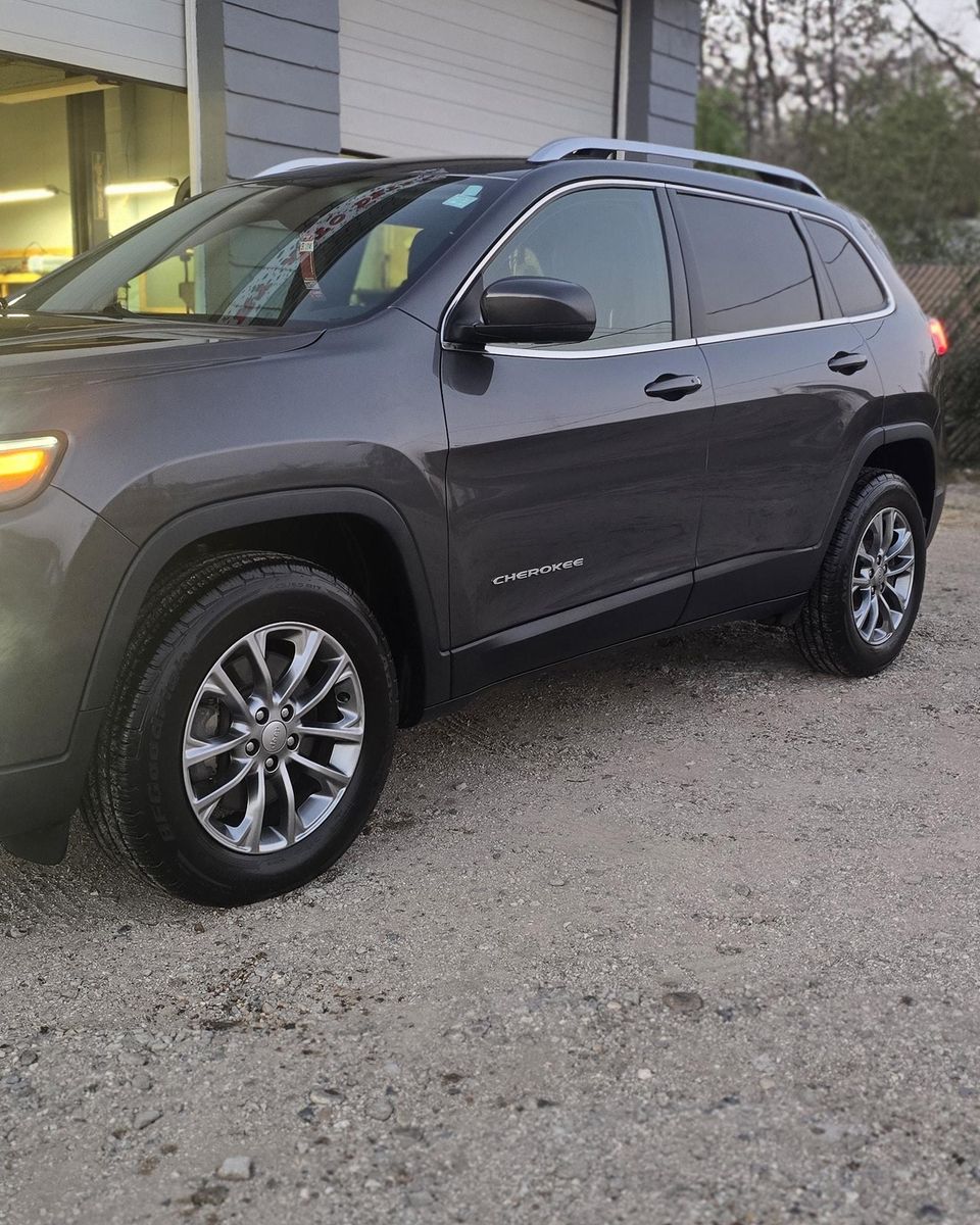 Full Detail Service for Luxury Auto Detail in Peoria, IL