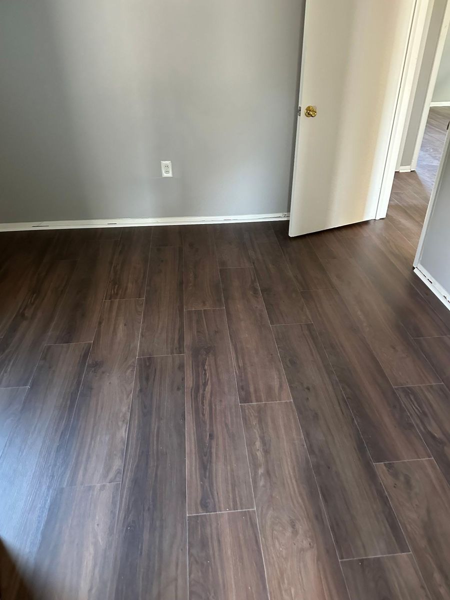 Laminate Flooring for Jason Tench Flooring LLC in Richmond, VA