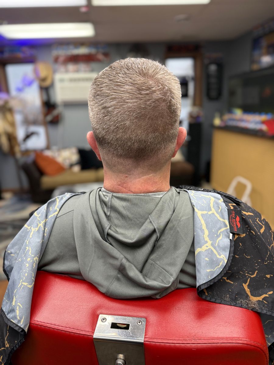 Mens Haircuts for LGND CUTS in Williston, ND