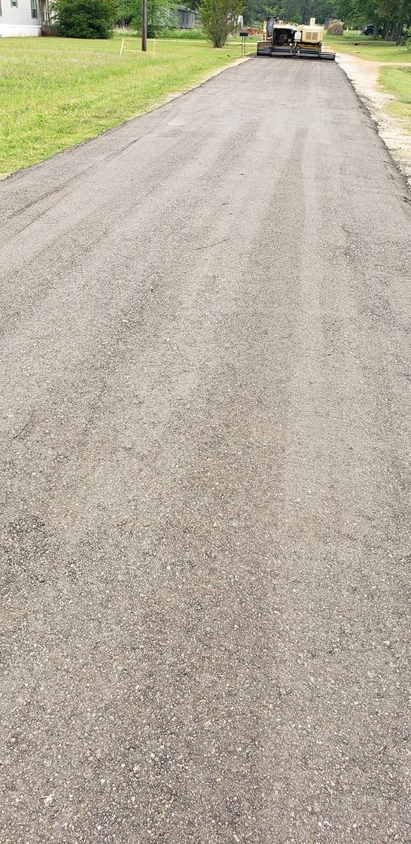 Asphalt Repair for Hurts Asphalt Paving in Athens, TX