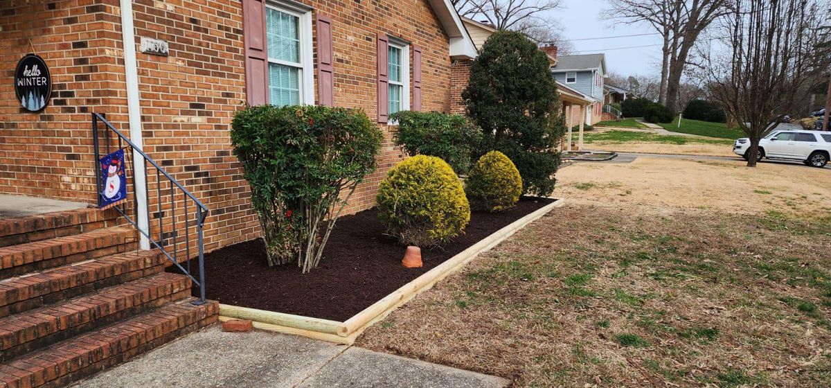 Mulch Installation for Absolute Lawn Solutions LLC in Sutherland, VA