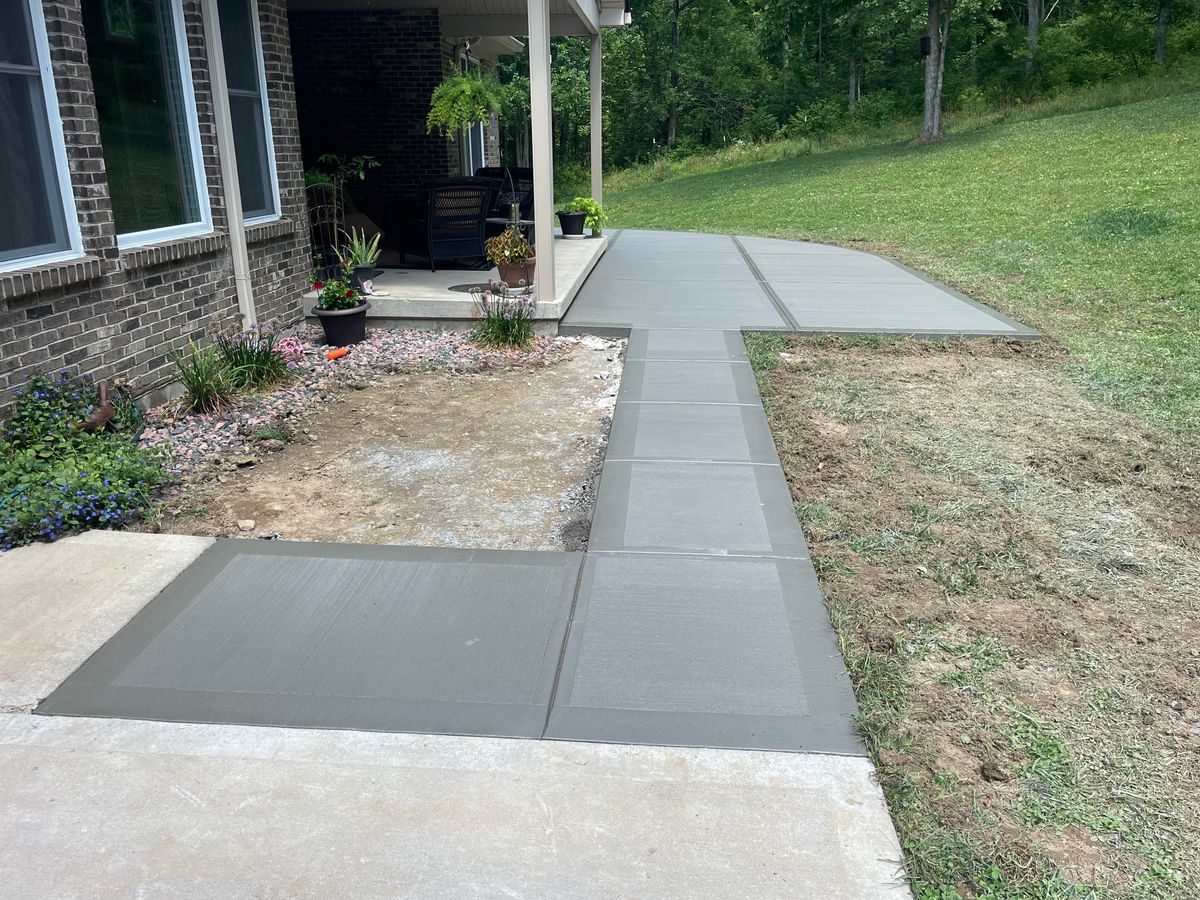 Sidewalk Installation for Tanenbaum Services & Concrete in Florence, KY