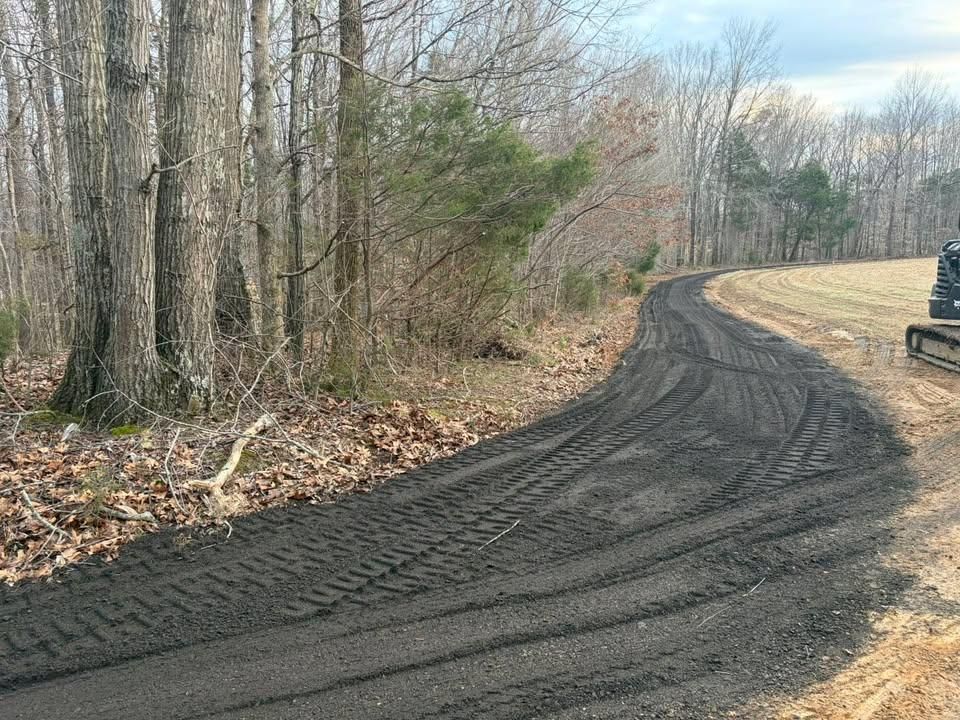 Site Grading for Yates Construction & Excavation in Arrington, Tennessee