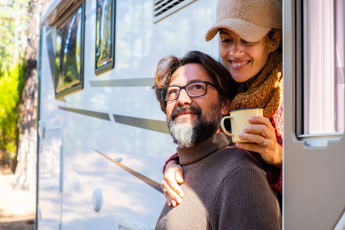 How do I rent my RV with Paradise RV Rentals? for Paradise RV Rentals in Perry, GA