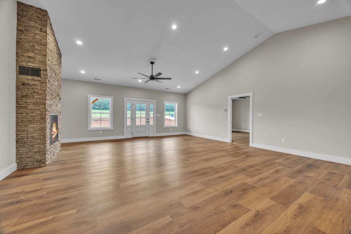 Custom Homes for Ridgeline Construction in Hiddenite, NC