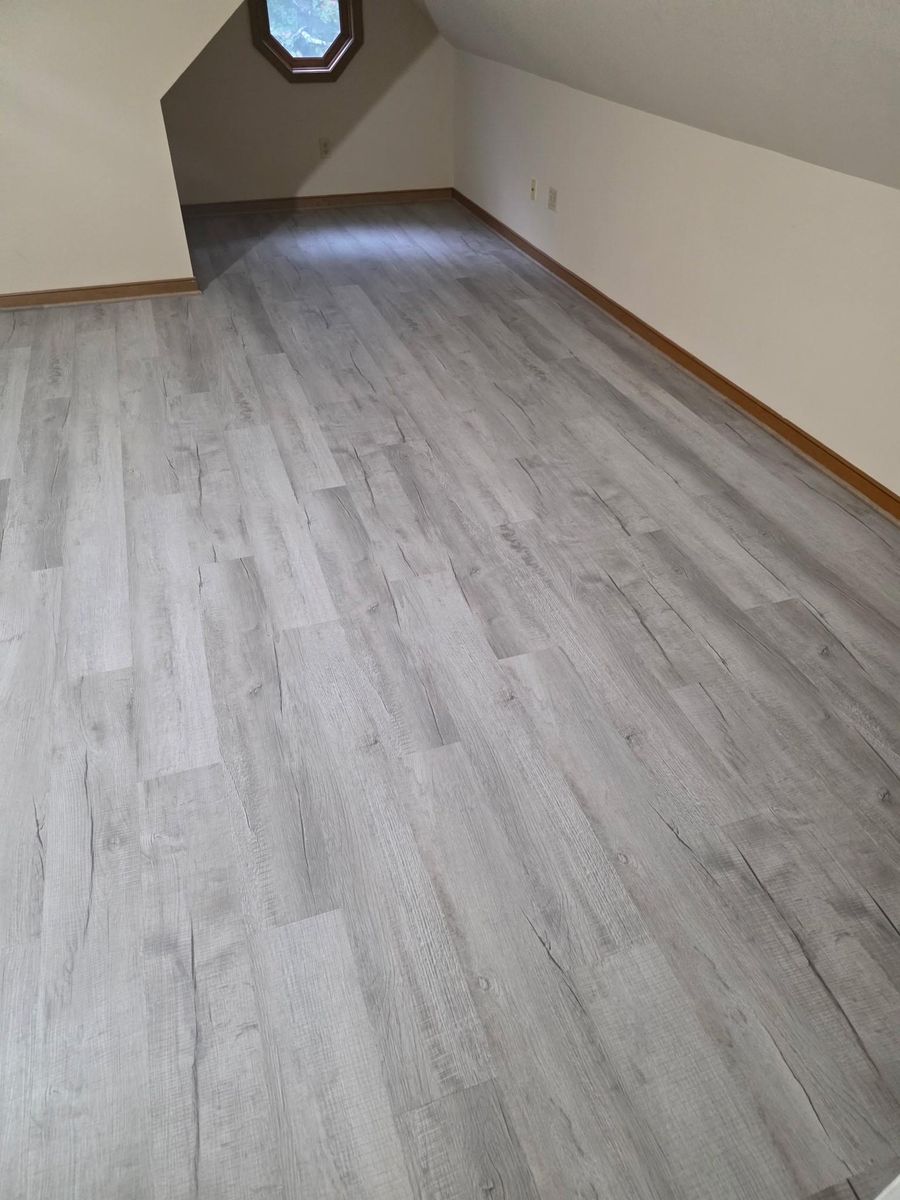 Laminate Flooring for Jason Tench Flooring LLC in Richmond, VA