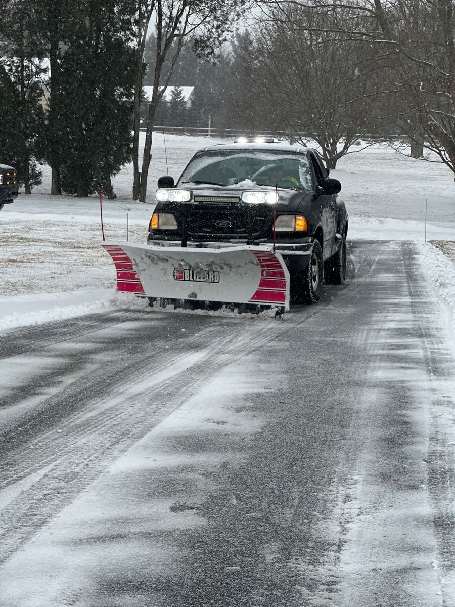 Snow & Ice Management for Ace Landscaping in Trumbull, CT