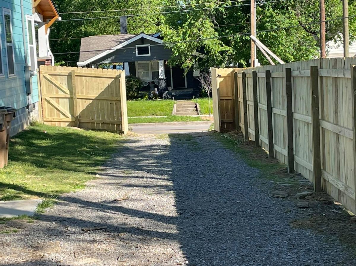 Fencing for Judd Builders in Gatlinburg, TN