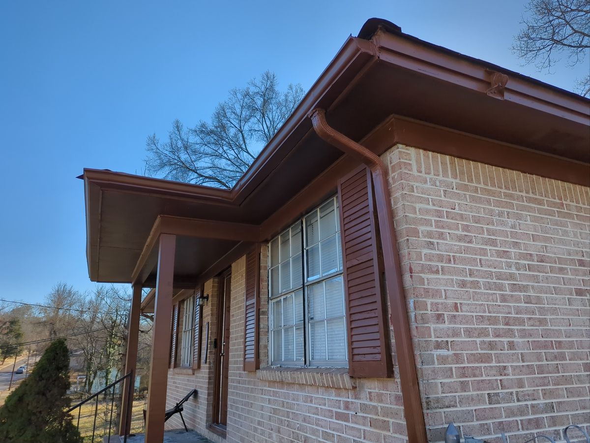 Window Cleaning for Squeaky Clean Windows Gutters & More in Hoover, AL