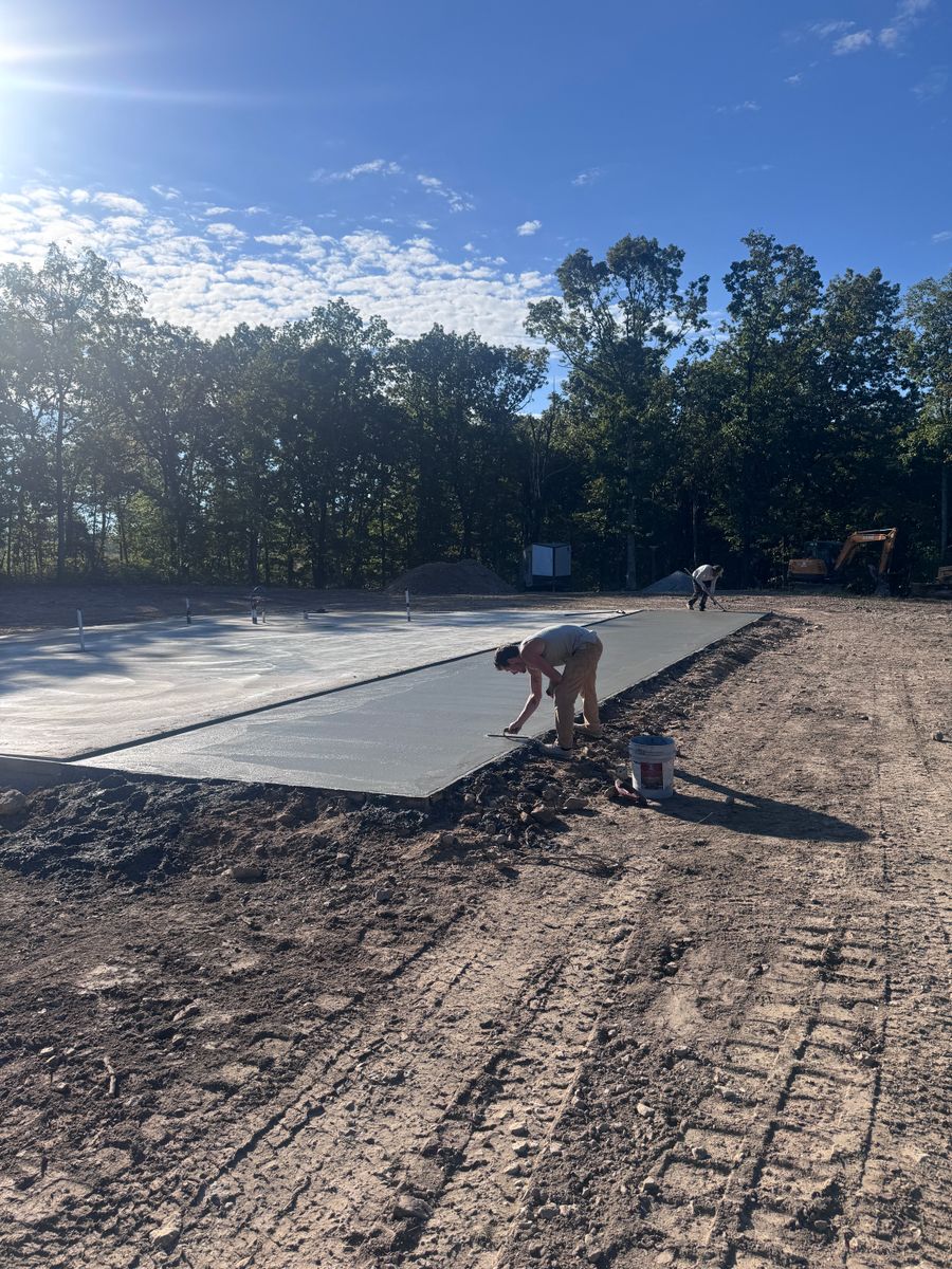 Concrete for Aaron’s Home Remodeling & Repair LLC in Pineville, MO