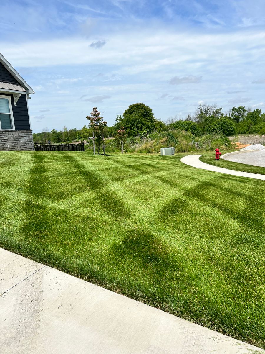 Lawn Maintenance/Mowing for Dunn-Rite Landscaping in New Oxford, PA