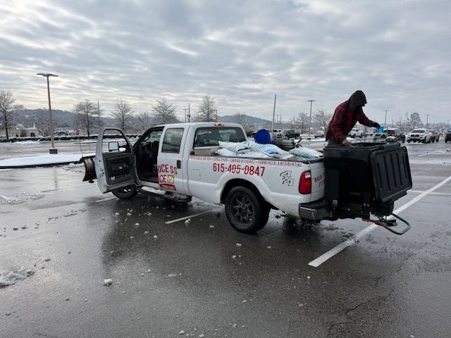 Snow Removal for The Right Price Right Choice Lawn Care Services in Murfreesboro, TN