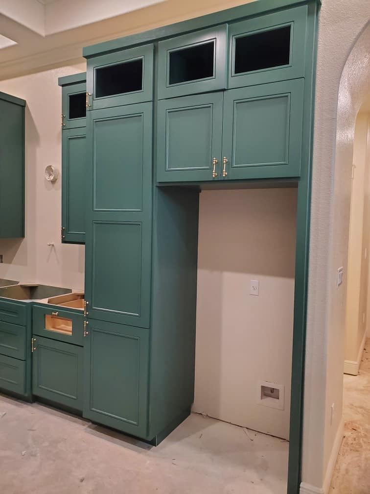Kitchen and Cabinet Refinishing for Reliable Painting Services in Round Rock, TX