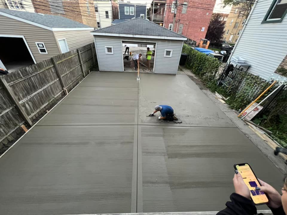 Concrete for Luna Dynasty Concrete in Chicago, IL