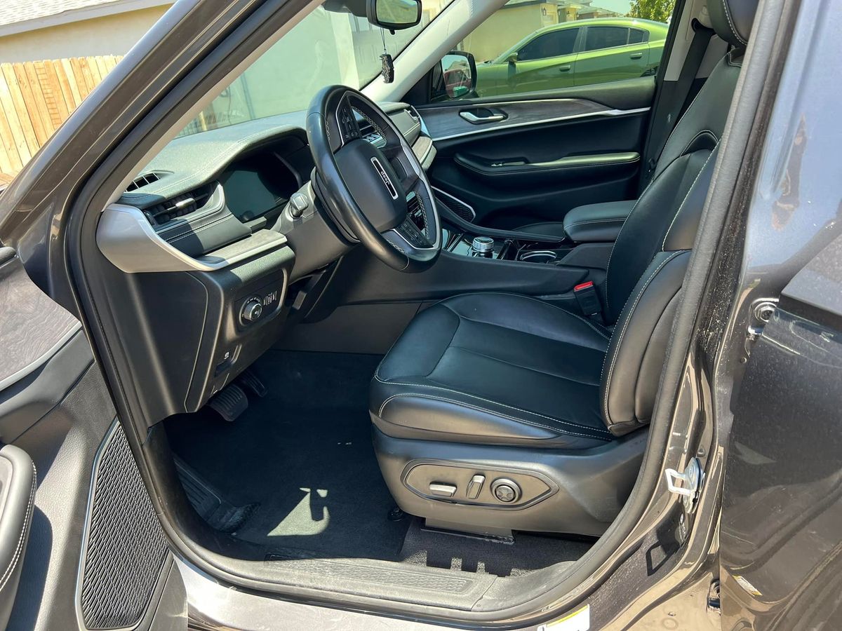 Interior Detailing for On The Way Mobile Services in Hobbs, NM