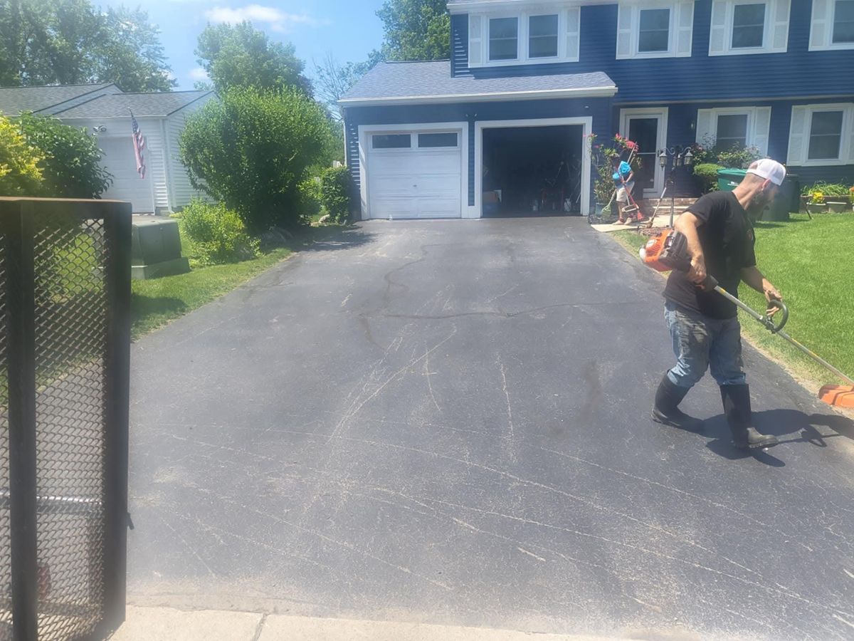 Sealcoating for Victory Driveway Sealcoating in Corning, NY
