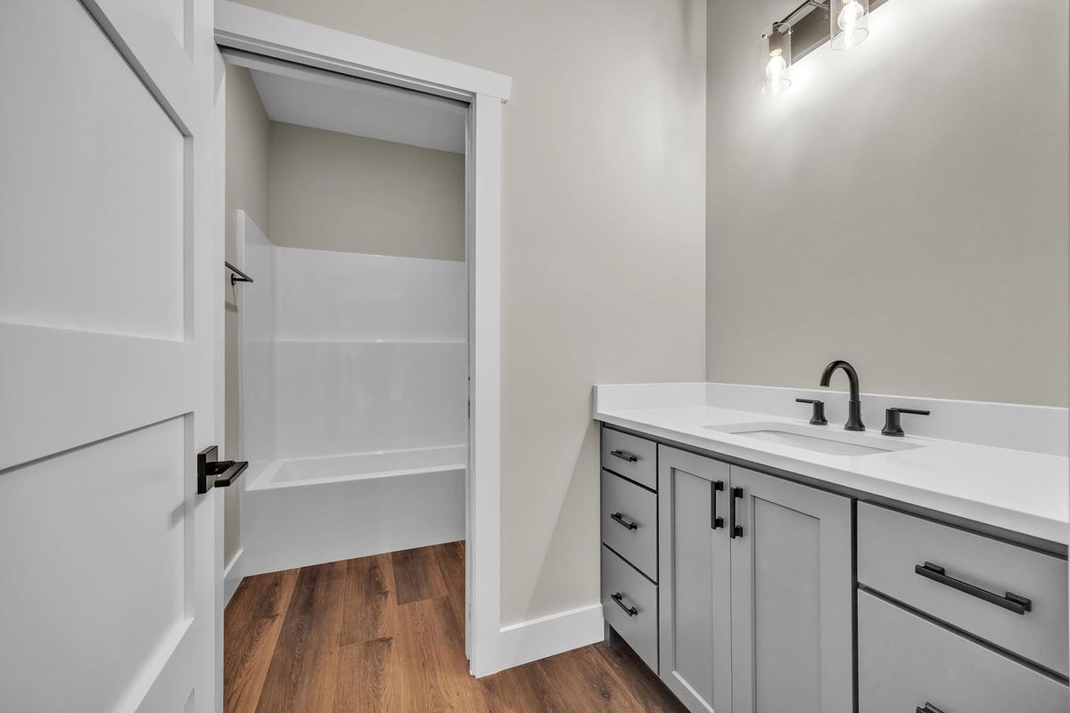 Custom Homes for Ridgeline Construction in Hiddenite, NC