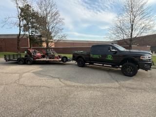 MOWING AND EDGING for Robbie's Lawn Care, LLC in Middletown, OH