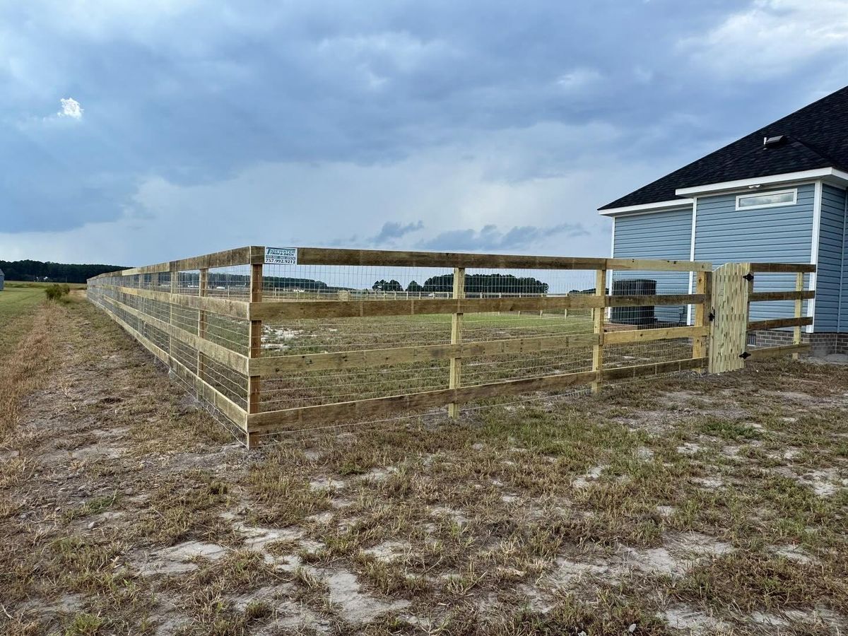 Wood Fencing for Tidewater Trim & Deck in Moyock, NC