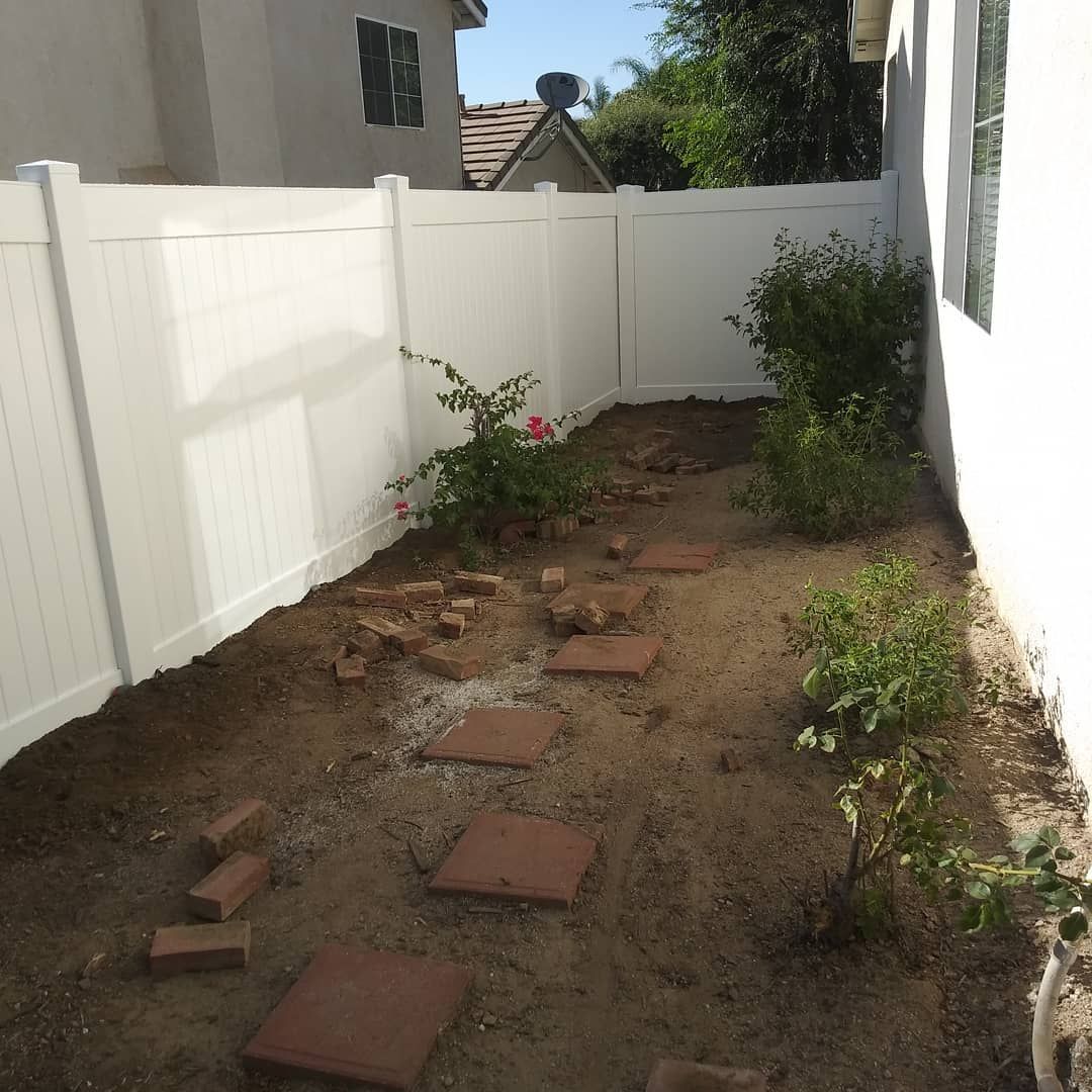 Fence Installation for Parker & Joe Fences in Rialto, CA