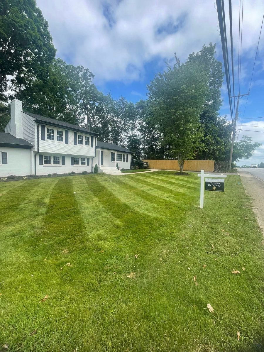 Lawn Maintenance for Countryside lawn pros in Upstate, SC