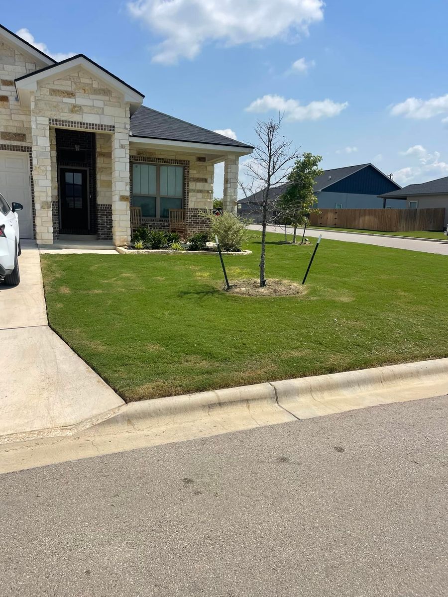 Lawn maintenance for CrossCut in Kempner, TX