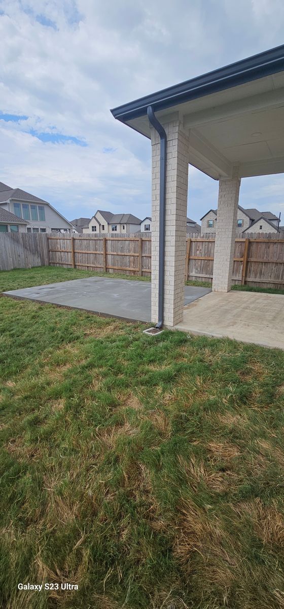 Driveways for Martin's Masonry & Landscaping in Leander, TX