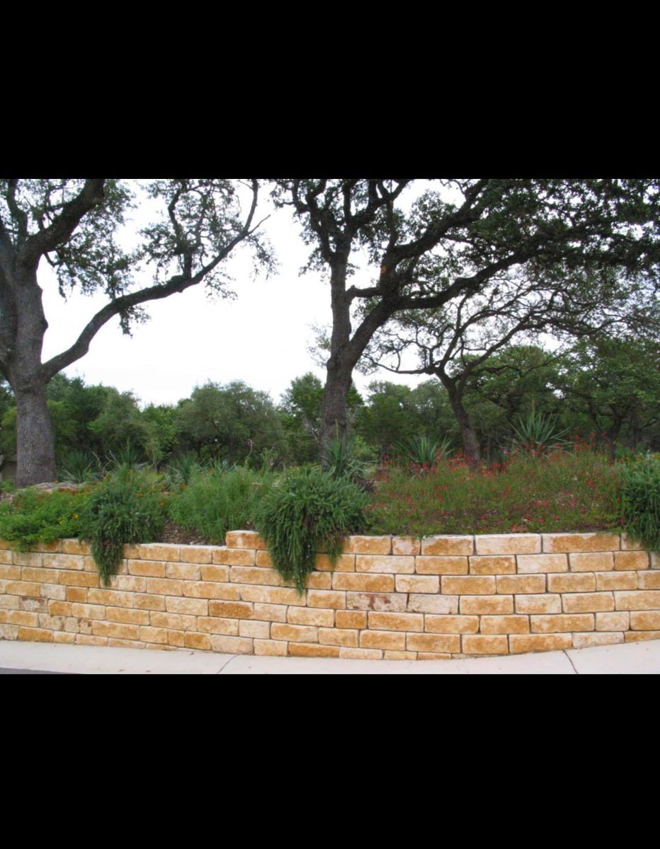 Retaining Wall Construction for DR Landscape in San Antonio, TX