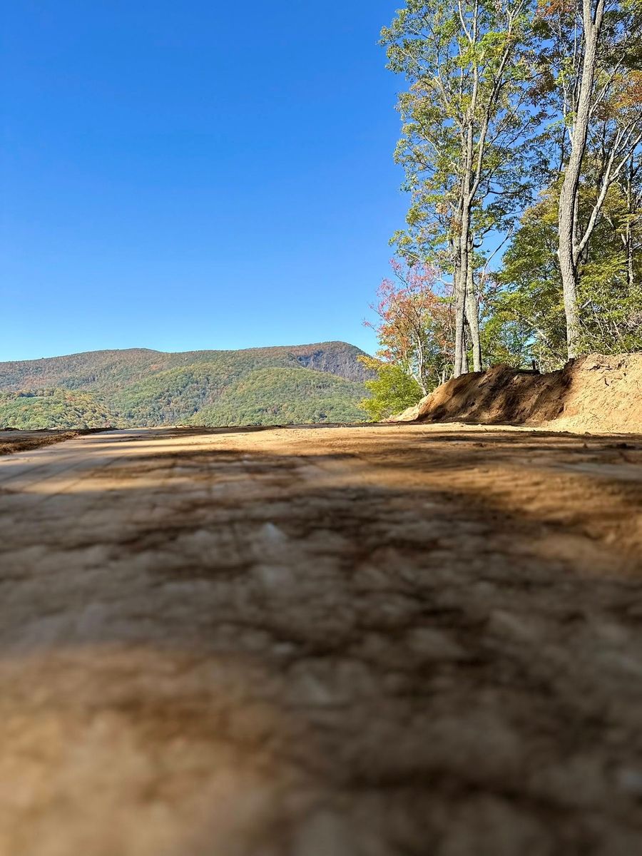 Grading and Leveling for Trophy Ridge Grading & Hauling in Mountain City, TN