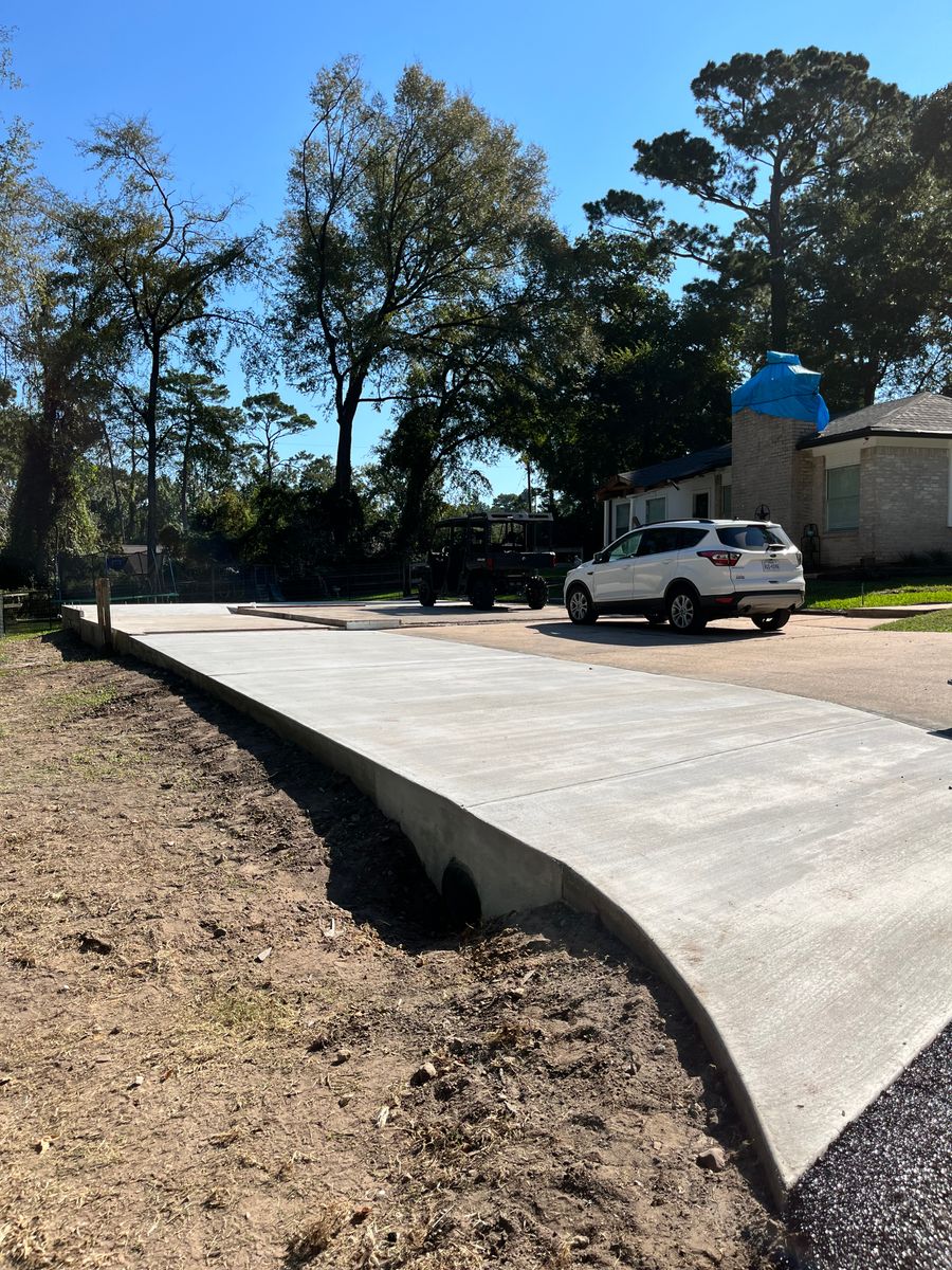 Driveways for BigTex Concrete Construction in Houston, TX
