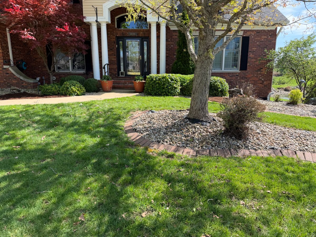 Lawn Maintenance for Mayfield Landscaping in Staunton, IL