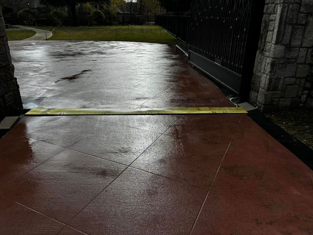 Colored Concrete for Maldonado's Concrete Construction in Dallas, TX