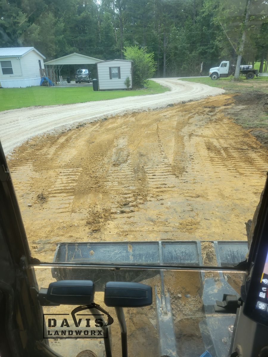 Driveway Construction / Repair for Davis Landworx in Clanton,  AL