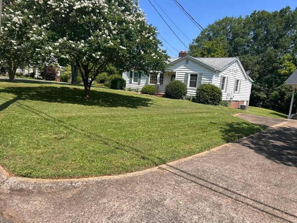 Mowing for Land Legends Landscapes LLC in Kings Mountain, NC