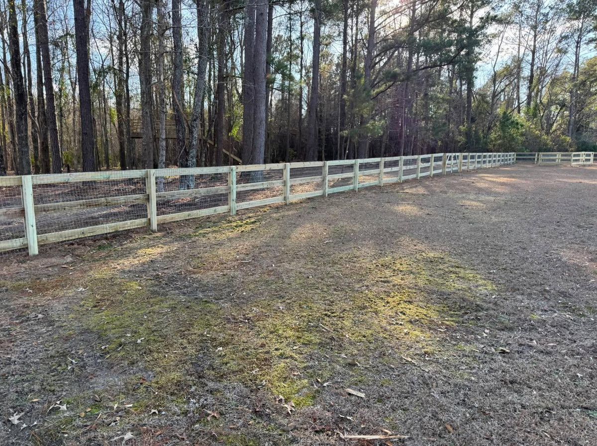 Wood Privacy for 4 In The Fire Fencing LLC in Darlington, SC