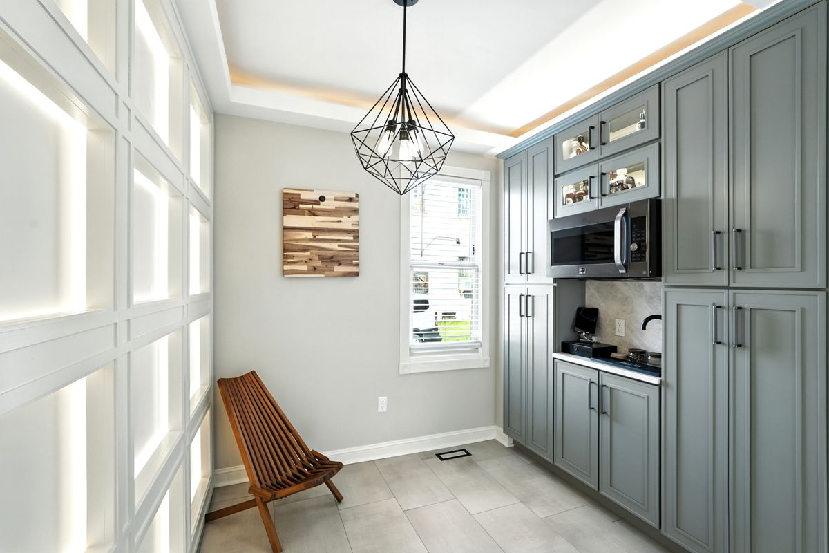 Kitchen and Cabinet Refinishing for Straight Edge Painting and Renovations in Milwaukee, WI